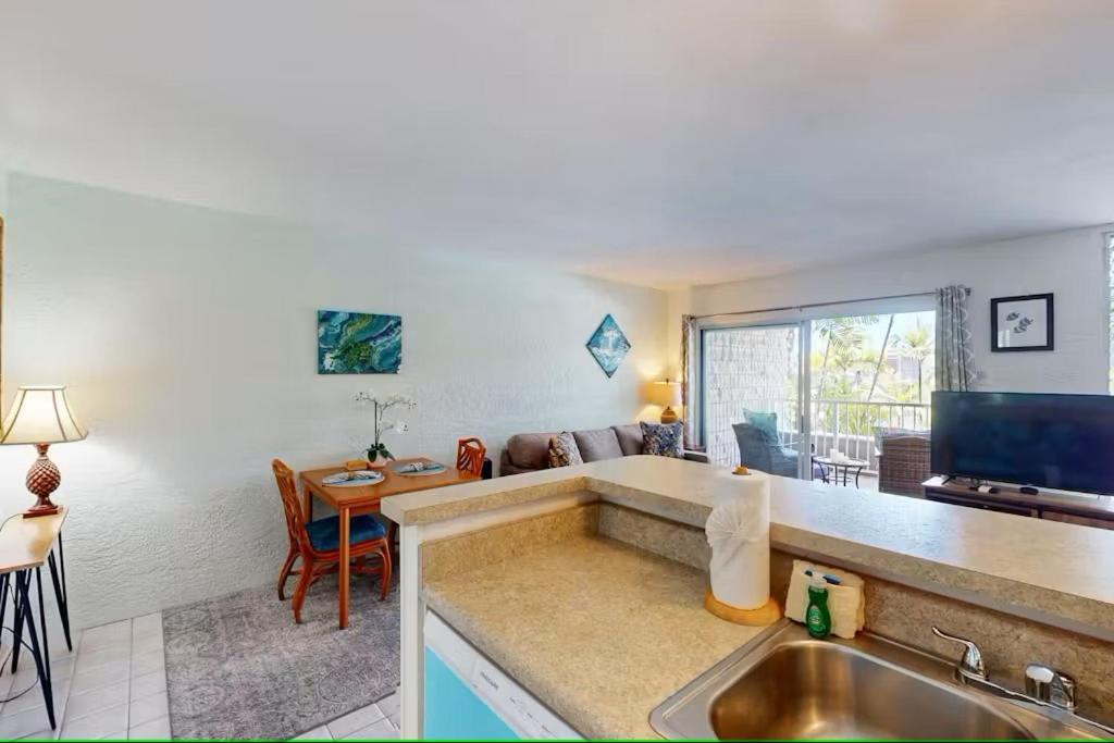 Cozy 1 Bdrm Condo At Ali'I Villas Kailua-Kona Exterior photo